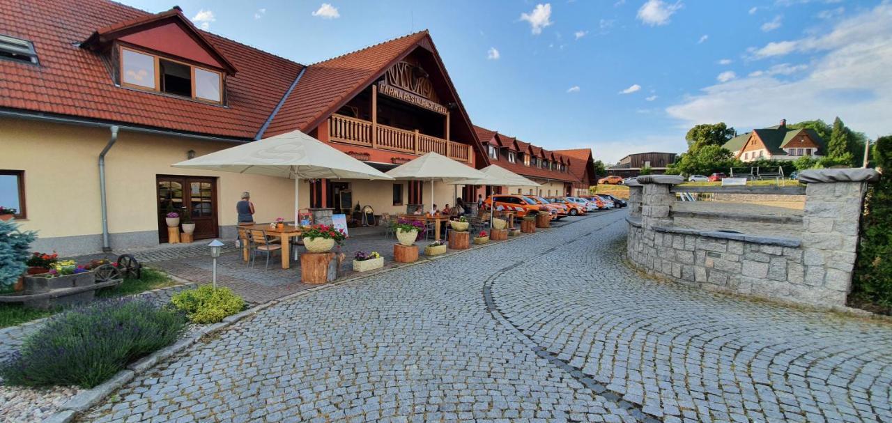 Hotel Farma Vysoka Chrastava Exterior photo