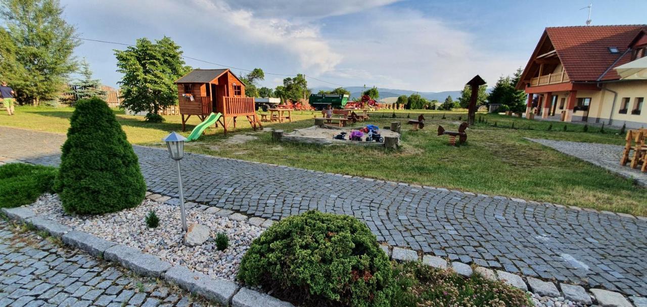 Hotel Farma Vysoka Chrastava Exterior photo